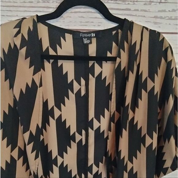 "Forever 21" woman's open over shirt - Picture 5 of 10